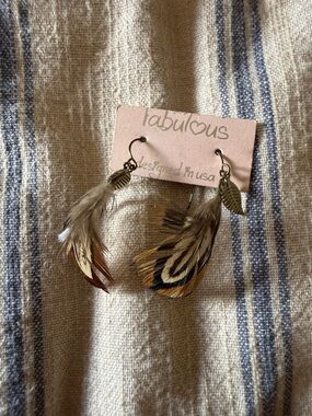 Fabulous Feather Drop Earrings - Brown & Cream